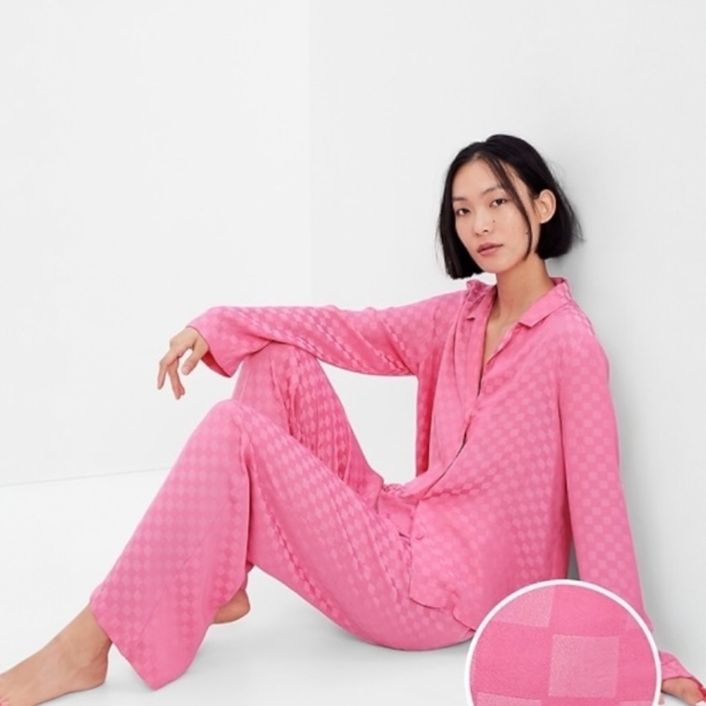 GAP Pink Checker Satin Pajama Set